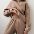 Completo Due Pezzi Casual con Cappuccio in Colore Unito